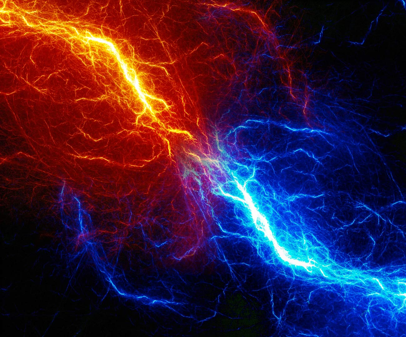 Previsto dal 2016 un rincaro delle penali per l’energia reattiva per le aziende